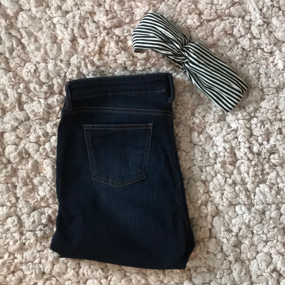 Midrise Skinny Ankle Jean